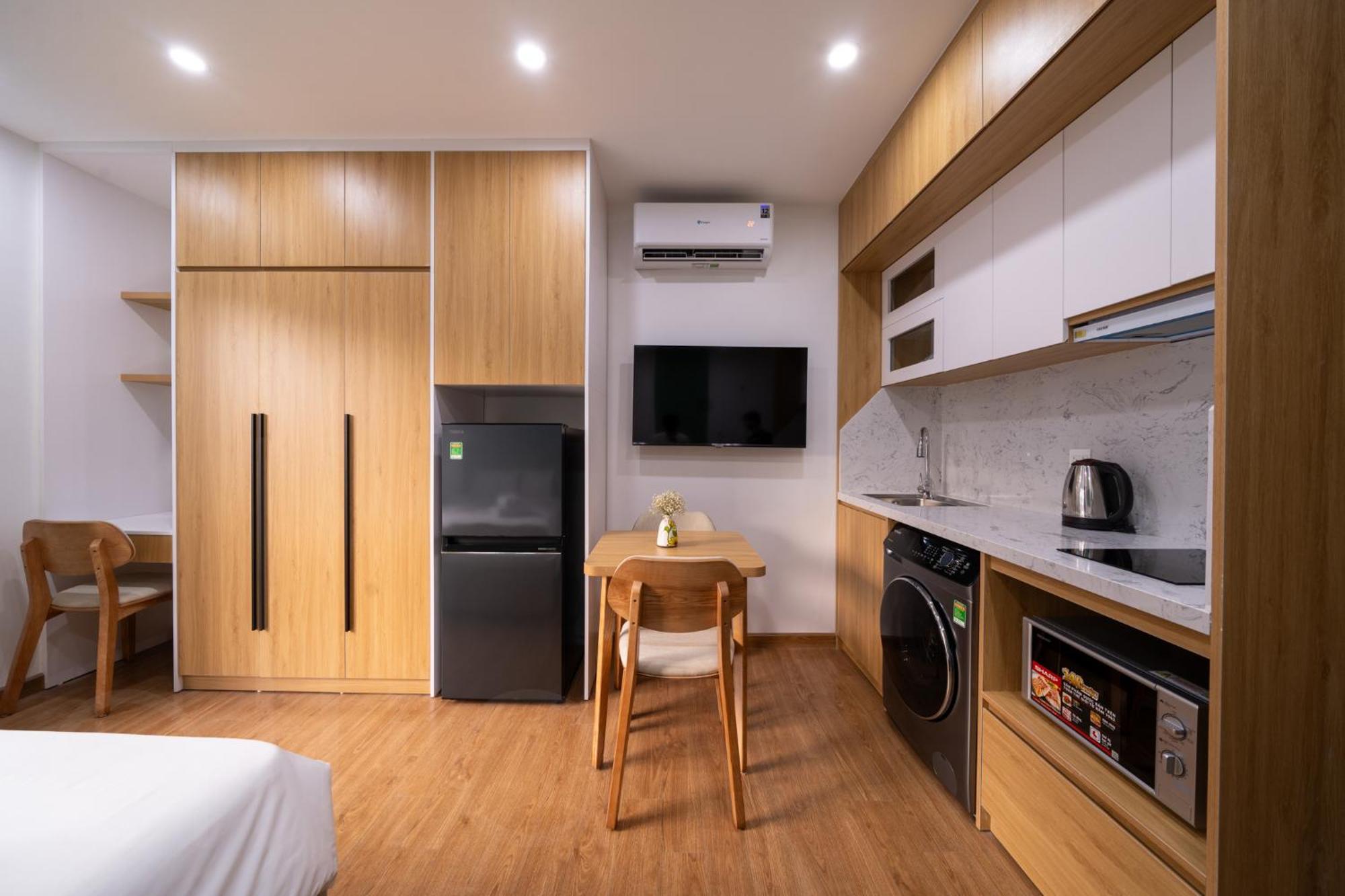 Moonlit Serviced Apartment Ханой Экстерьер фото