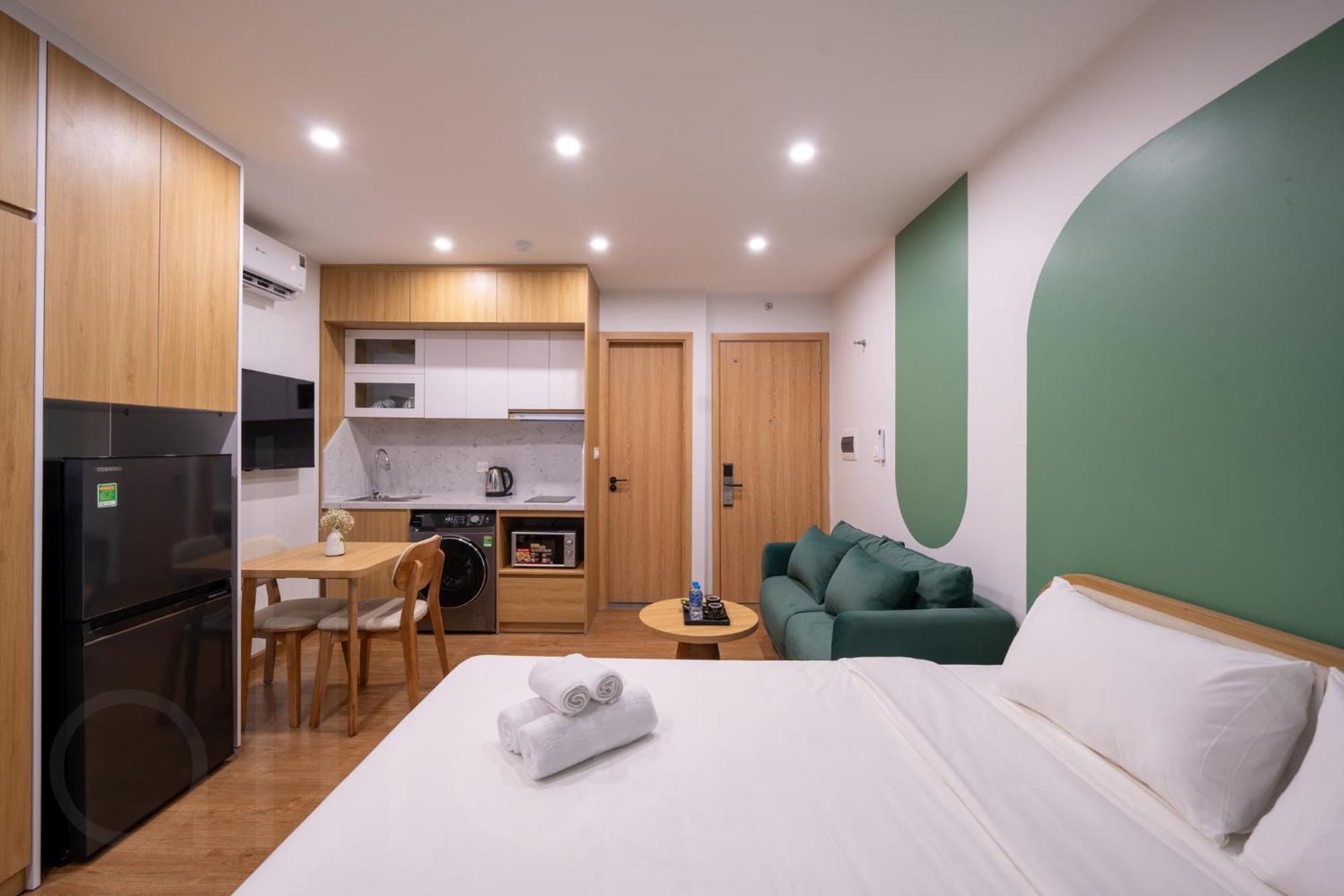 Moonlit Serviced Apartment Ханой Экстерьер фото